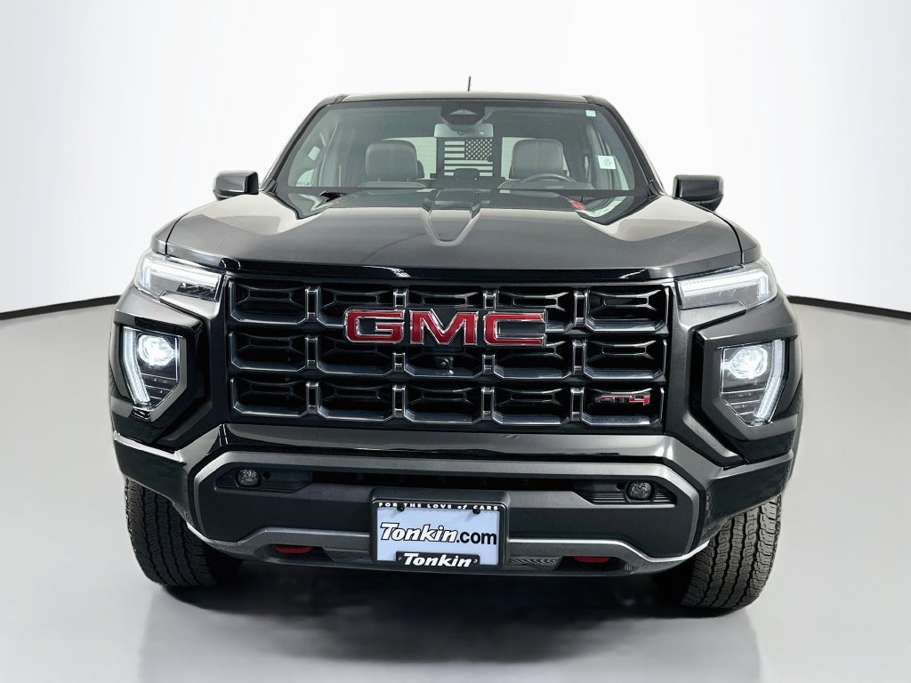 Used 2024 GMC Canyon AT4 w/ Technology Package AWD/4WD image 3