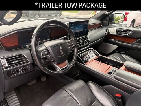 Used 2023 Lincoln Navigator L Reserve AWD/4WD image 10