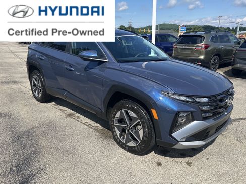 Certified 2025 Hyundai Tucson SEL AWD/4WD image 1