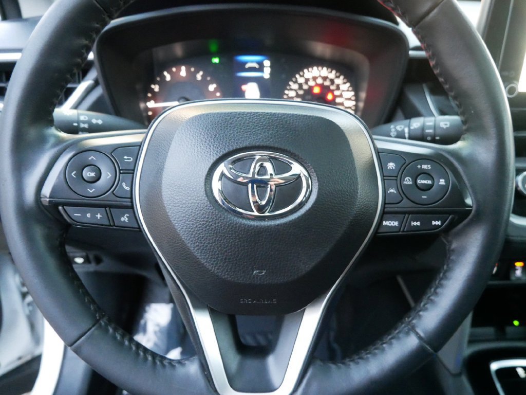 Used 2024 Toyota Corolla Cross LE AWD/4WD image 17