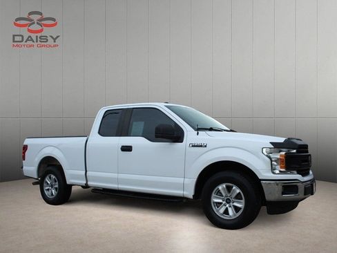 Used 2018 Ford F150 XL w/ Equipment Group 101A Mid RWD image 3