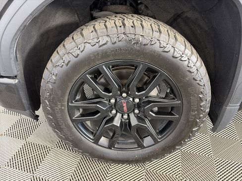 Used 2021 GMC Sierra 1500 Elevation w/ Preferred Package AWD/4WD image 13