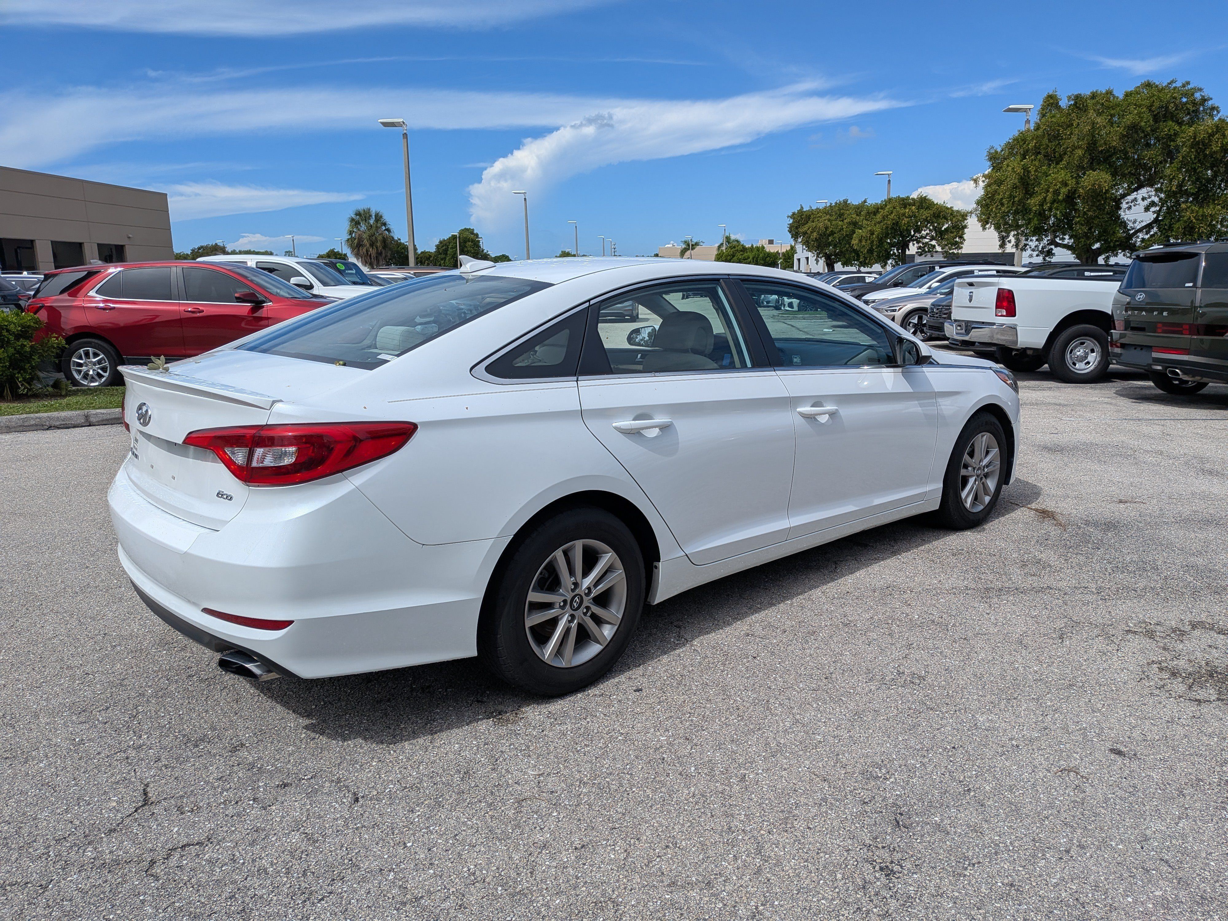 Used 2017 Hyundai Sonata ECO FWD image 4