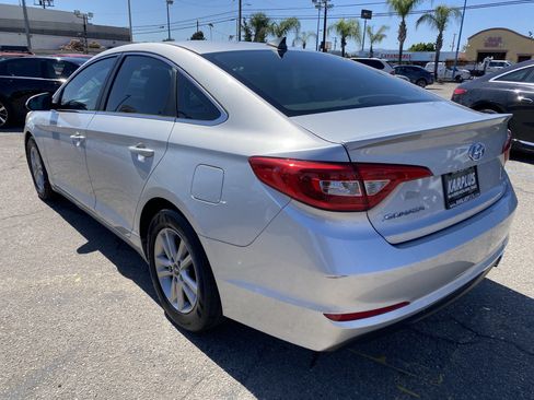 Used 2016 Hyundai Sonata SE FWD image 12