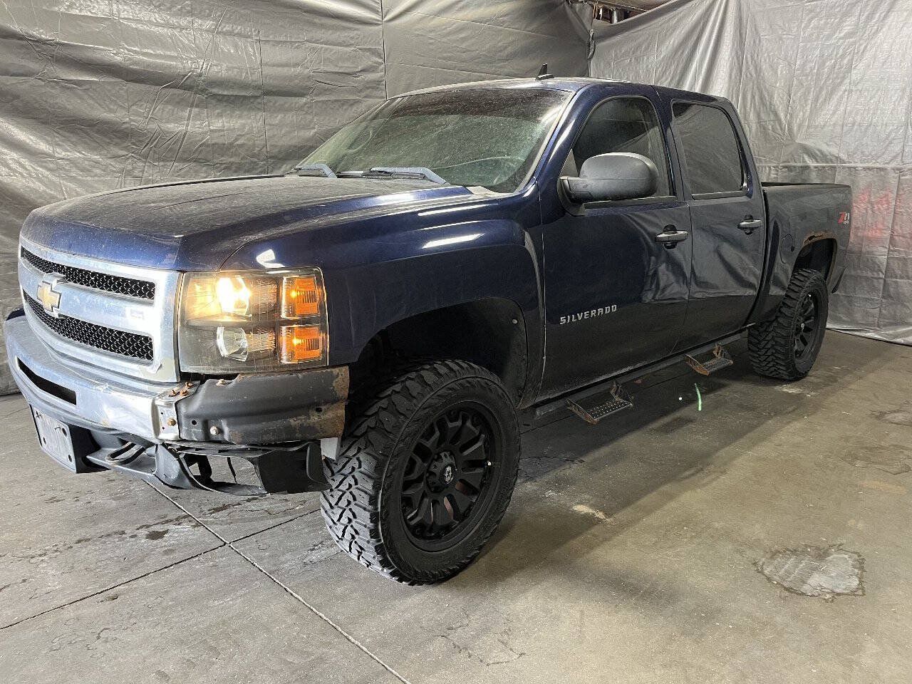 Used 2011 Chevrolet Silverado 1500 LT w/ All-Star Edition AWD/4WD image 1