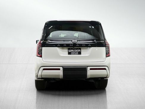 Used 2025 Nissan Armada SV AWD/4WD image 4