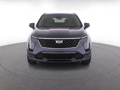Used 2025 Cadillac XT4 Premium Luxury AWD/4WD image 8