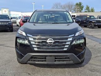 Used 2024 Nissan Rogue SV video 2