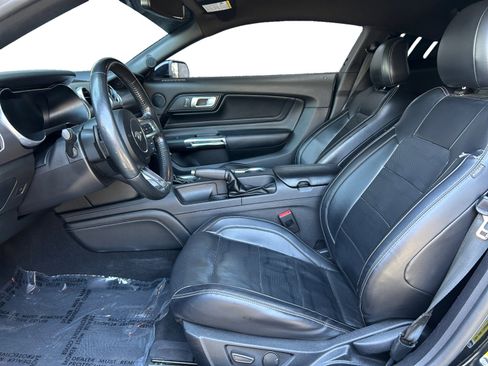 Used 2020 Ford Mustang GT Premium w/ Equipment Group 401A RWD image 9