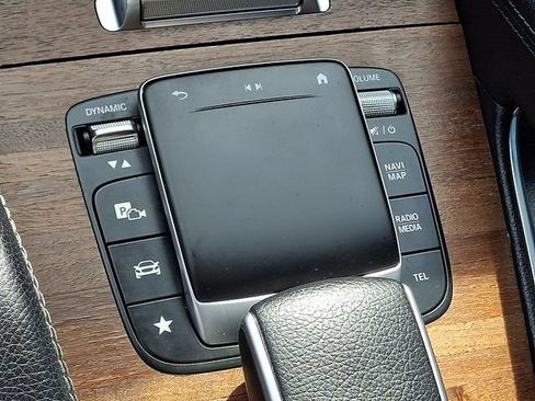 Used 2022 Mercedes-Benz GLE 350 4MATIC image 24