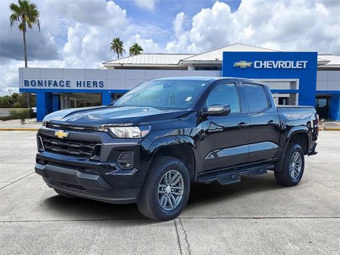Used 2023 Chevrolet Colorado LT w/ LT Convenience Package II image 2