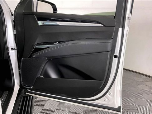 Used 2025 Cadillac Escalade Sport w/ Touring Package image 26