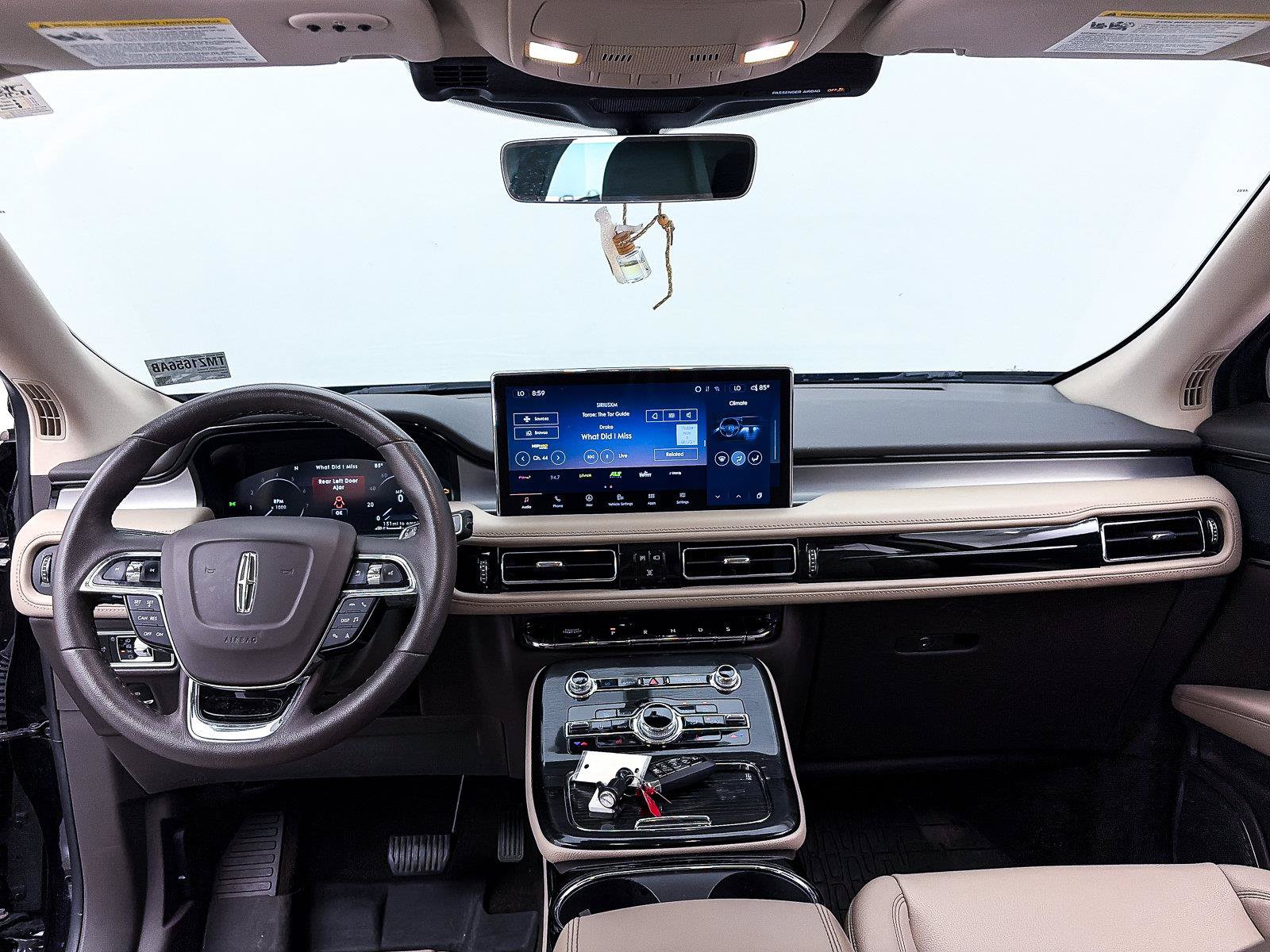 Used 2023 Lincoln Nautilus FWD w/ Premium Package image 20