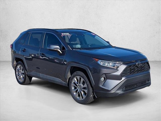 Used 2021 Toyota RAV4 XLE Premium FWD image 3