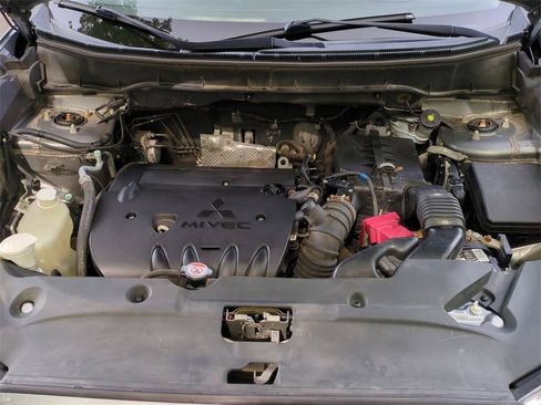 Used 2015 Mitsubishi Outlander Sport ES image 27