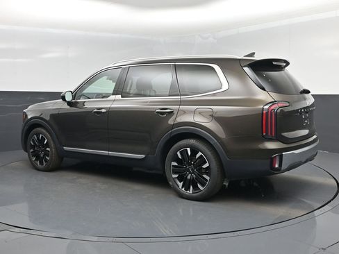 Used 2023 Kia Telluride SX Prestige AWD/4WD image 4