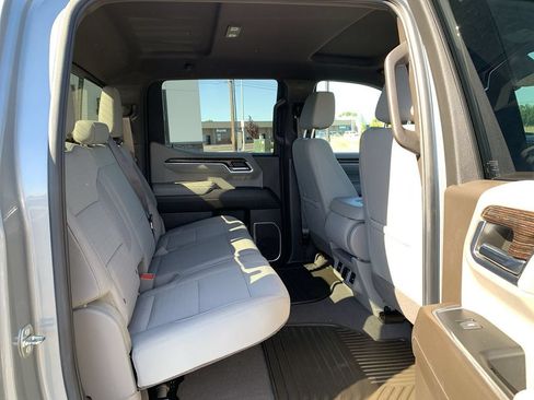 Used 2024 GMC Sierra 1500 AT4 w/ AT4 Preferred Package AWD/4WD image 30