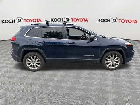 Used 2015 Jeep Cherokee Limited w/ Technology Group AWD/4WD image 7