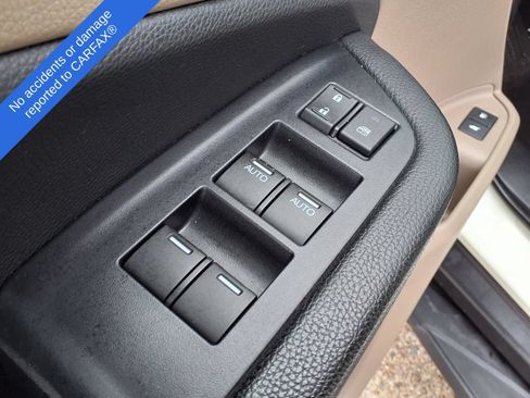 Used 2019 Honda Pilot Touring image 16