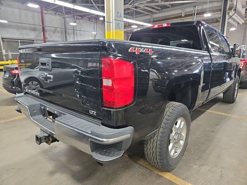 Used 2015 Chevrolet Silverado 2500 LTZ w/ Snow Plow Prep Package AWD/4WD image 5