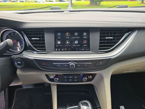 Used 2020 Buick Regal Preferred FWD image 20