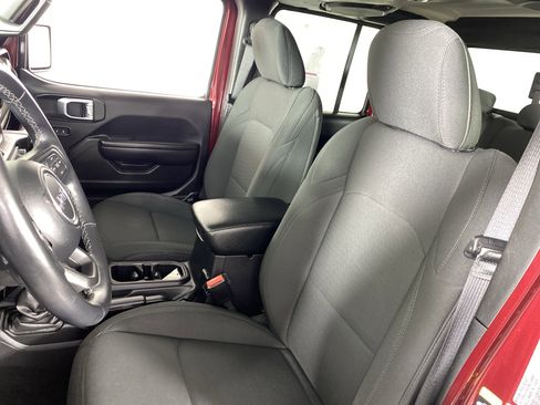 Used 2021 Jeep Gladiator Willys image 15