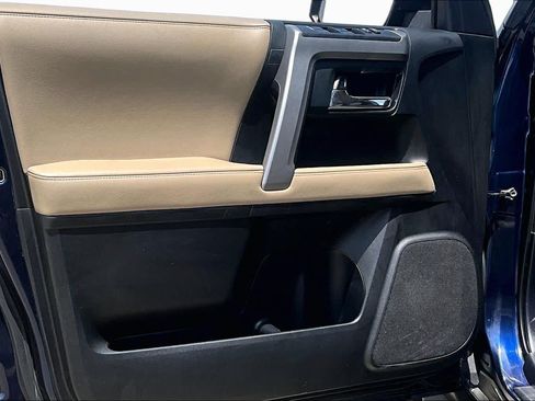 Used 2019 Toyota 4Runner SR5 RWD image 21