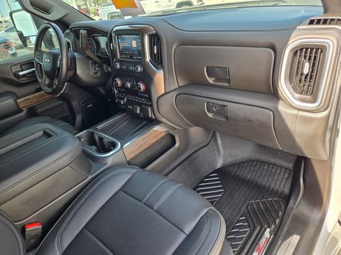 Certified 2022 Chevrolet Silverado 2500 High Country w/ Z71 Off-Road Package AWD/4WD image 25