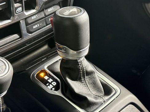 Used 2022 Jeep Wrangler Unlimited Sahara w/ Cold Weather Group image 26