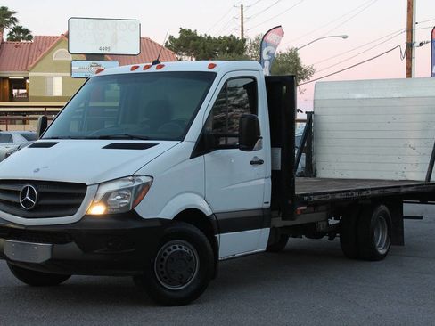 Used 2014 Mercedes-Benz Sprinter 3500 image 5