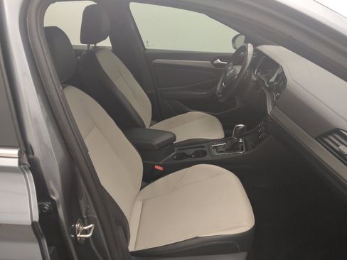 Used 2019 Volkswagen Jetta R-Line FWD image 21