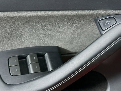 Used 2023 Tesla Model Y Long Range image 15