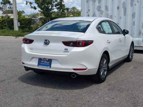 Used 2024 MAZDA MAZDA3 s FWD image 5