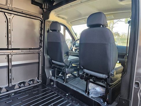 New 2026 RAM ProMaster 2500 image 18