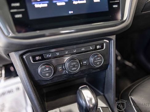 Used 2019 Volkswagen Tiguan SEL Premium image 29
