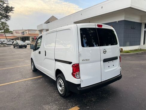 Used 2021 Nissan NV200 S w/ Back Door Glass Package FWD image 3