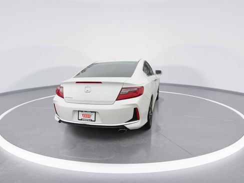 Used 2016 Honda Accord EX image 7