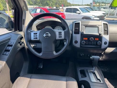Used 2016 Nissan Frontier PRO-4X w/ Pro-4x Luxury Package AWD/4WD image 12