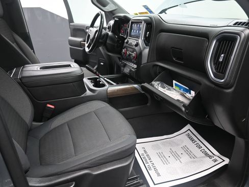 Used 2019 Chevrolet Silverado 1500 LT Trail Boss AWD/4WD image 36