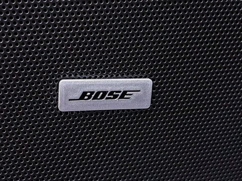 Used 2023 Cadillac XT6 Premium Luxury image 4