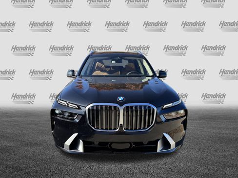 Used 2026 BMW X7 xDrive40i w/ Premium Package AWD/4WD image 3