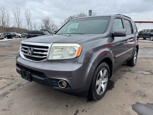 Used 2014 Honda Pilot Touring image 1