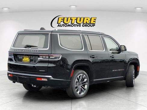New 2024 Jeep Grand Wagoneer Series III w/ HD Trailer Tow Package AWD/4WD image 5