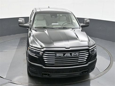 Used 2025 RAM 1500 Laramie image 33