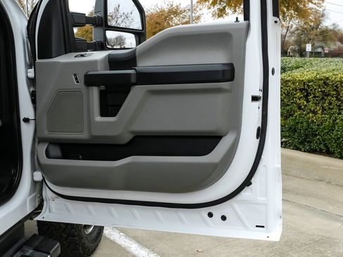 Used 2020 Ford F350 XL w/ STX Appearance Package image 40