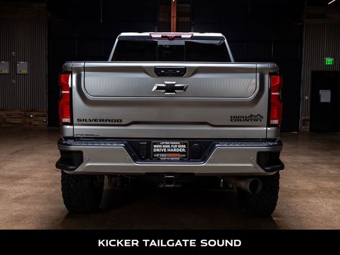Used 2025 Chevrolet Silverado 2500 High Country w/ Technology Package image 8