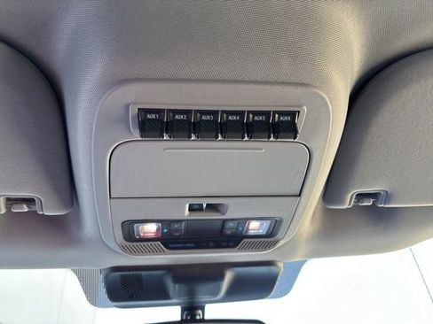 New 2024 Ford F550 4x4 SuperCab Super Duty image 32