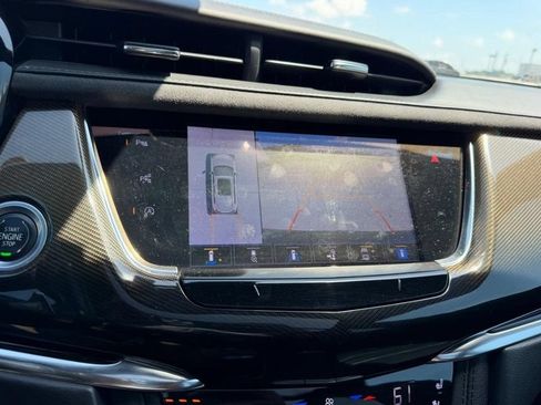 Used 2021 Cadillac XT6 Sport w/ Platinum Package AWD/4WD image 24