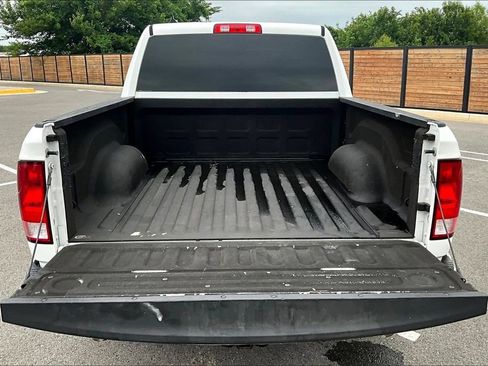 Used 2019 RAM 1500 Express w/ Express Value Package RWD image 29