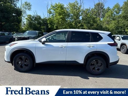New 2026 Nissan Rogue SV w/ Cold Weather Package AWD/4WD image 5